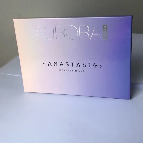 Anastasia glow pallet - Picture 8 of 16